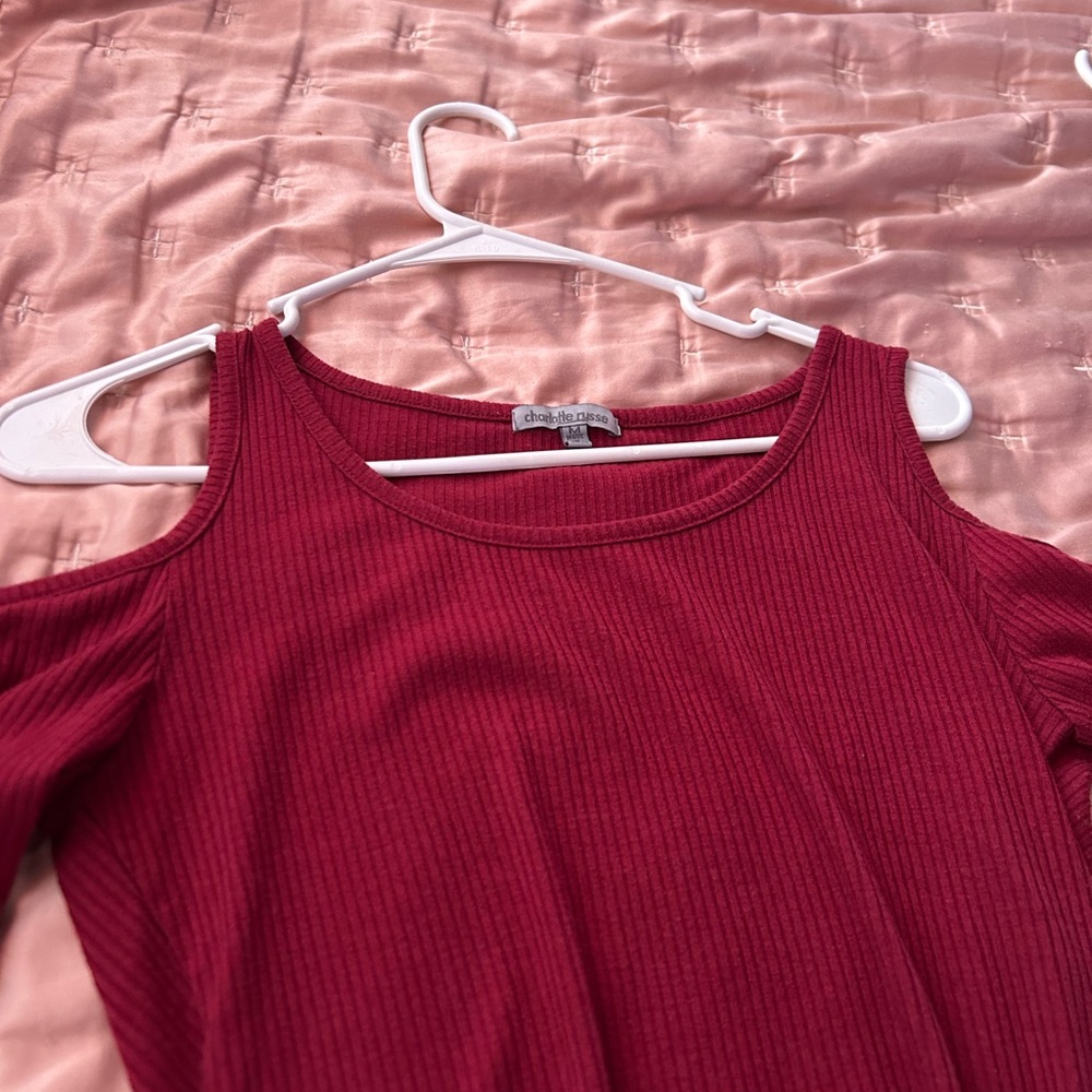 Charlotte Russe Women's Red Cold Shoulder Top
